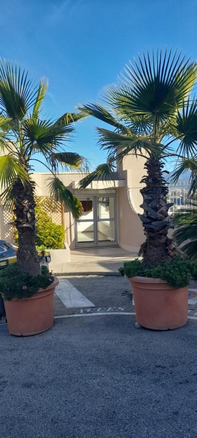Chambre D Hote Avec Clim Terrasse Et Petit Dejeuner Hauteurs De Nizza Exterior foto